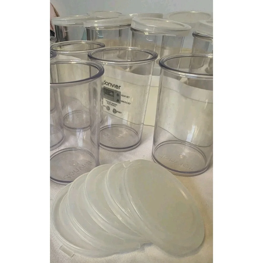 Donvier Cuisipro Electronic Yogurt Maker 8 jars electronic display 837418 READ
